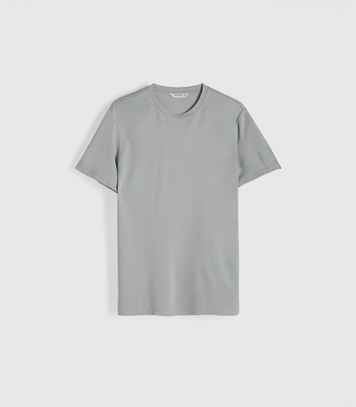 regularfittshirtwithappliqusjpeg