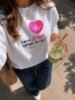 Sweat blanc femme - Laisse Jésus rythme ta vie | Pull – Image 4