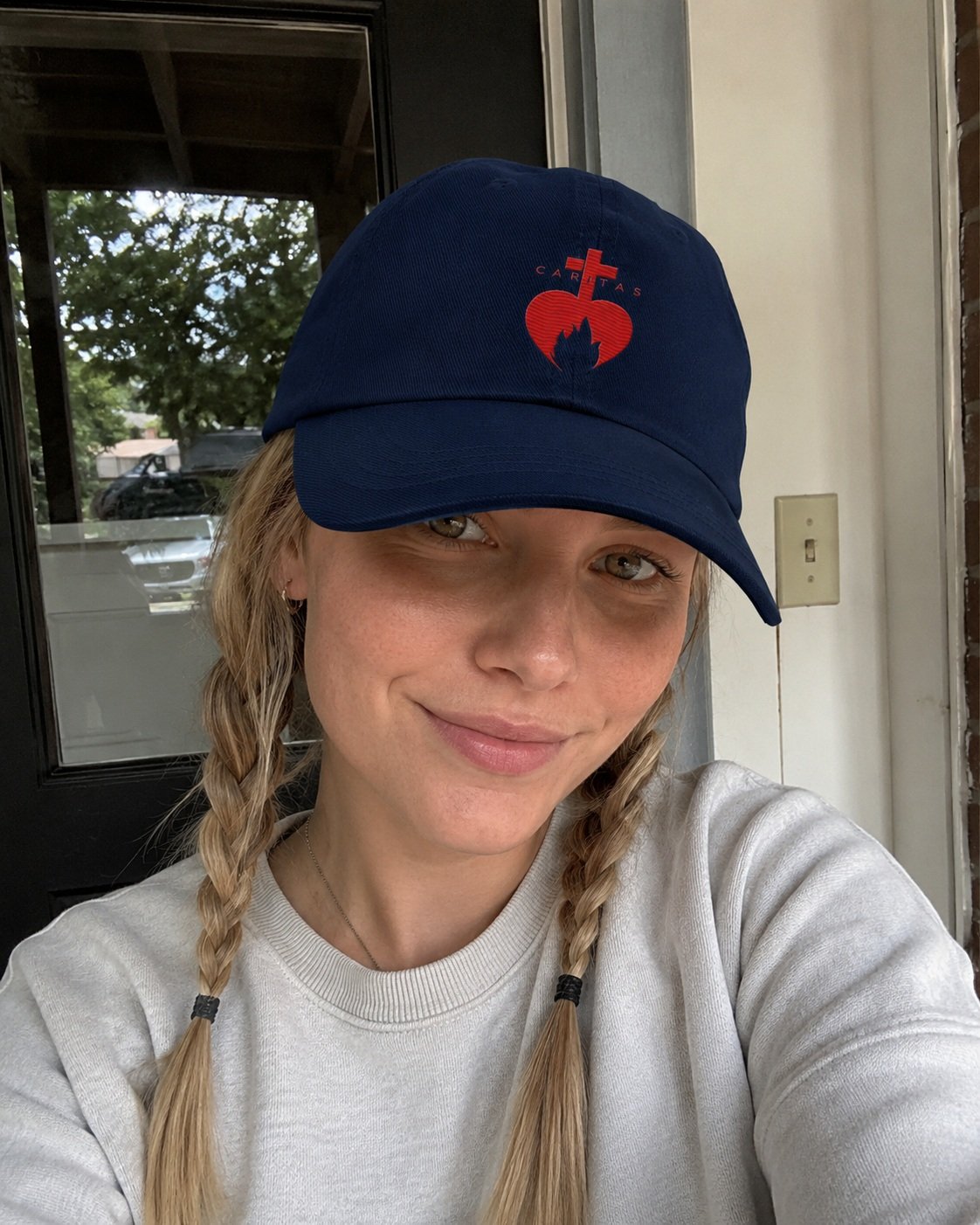 Casquette chrétienne brodée « Caritas» | 1 Corinthiens 13:4