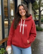 YHWH - Sweat à capuche femme rouge | Pull chrétien premium