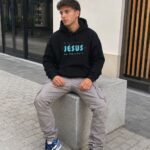 Sweat à capuche chrétien homme “Ma vie appartient à Jésus”