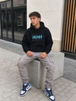Sweat à capuche chrétien homme “Ma vie appartient à Jésus”