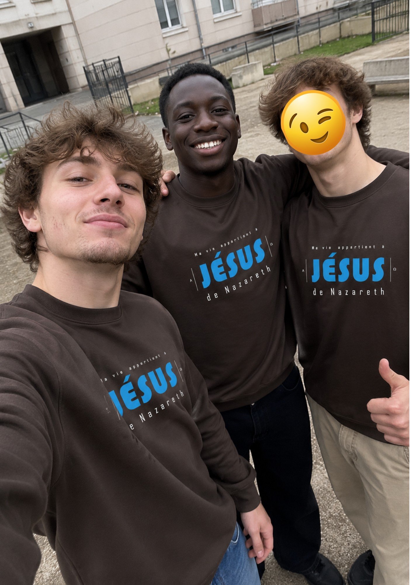 Sweat chrétien homme «Ma vie appartient à Jésus» | Pull Noir – Image 10