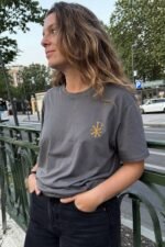 T-shirt chrétien femme brodé “Chrisme” | 100% Coton – Image 7