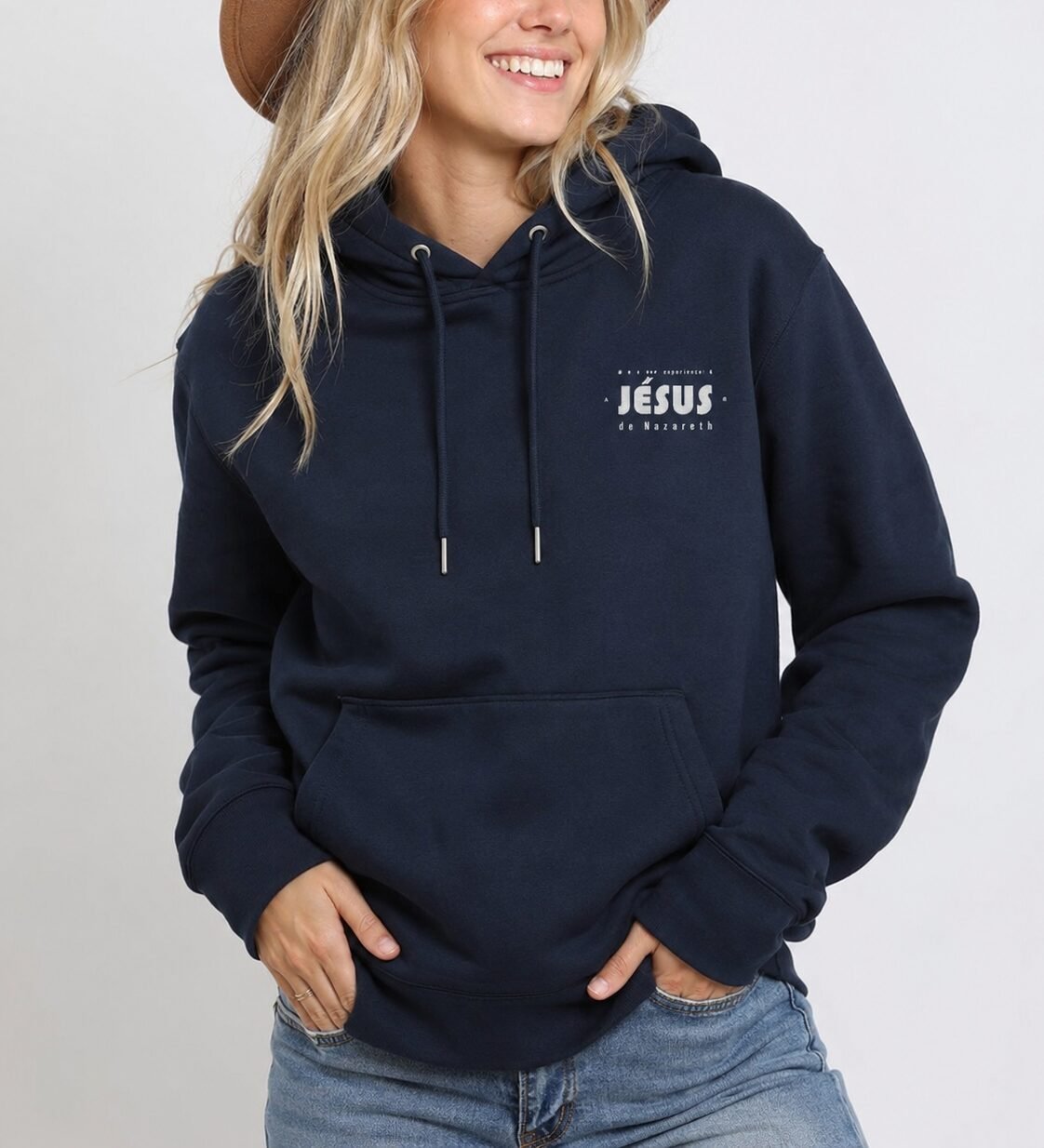 sweat-a-capuche-chretien-femme-romains-bleu-marine Sweat brodé à capuche chrétien femme “Ma vie appartient...” – Pull Premium – Image 1