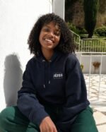 Sweat brodé à capuche chrétien femme “Ma vie appartient...” – Pull Premium – Image 2