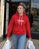 YHWH - Sweat à capuche femme rouge | Pull chrétien premium – Image 3