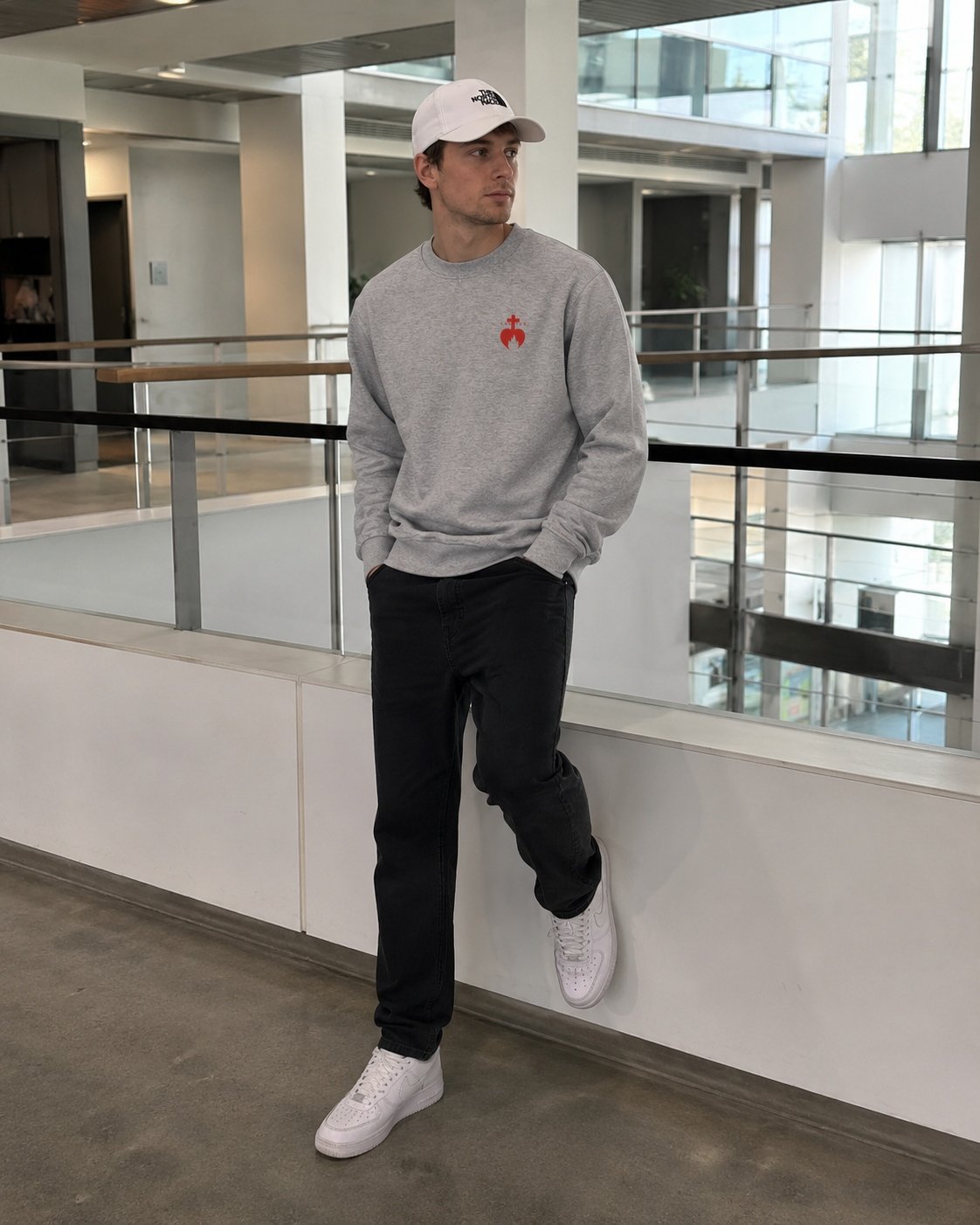 Sweat chrétien brodé "caritas” pour homme | Jean 14:27 – Image 21