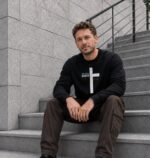 Sweat chrétien noir «Jesus sauve » | Pull pour homme – Image 4