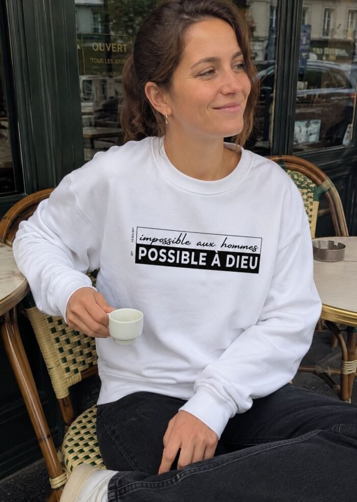 Sweat chrétien femme “Possible à Dieu” | blanc – Image 2