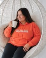 Sweat à capuche chrétien femme “Possible à Dieu” | Pull – Image 19