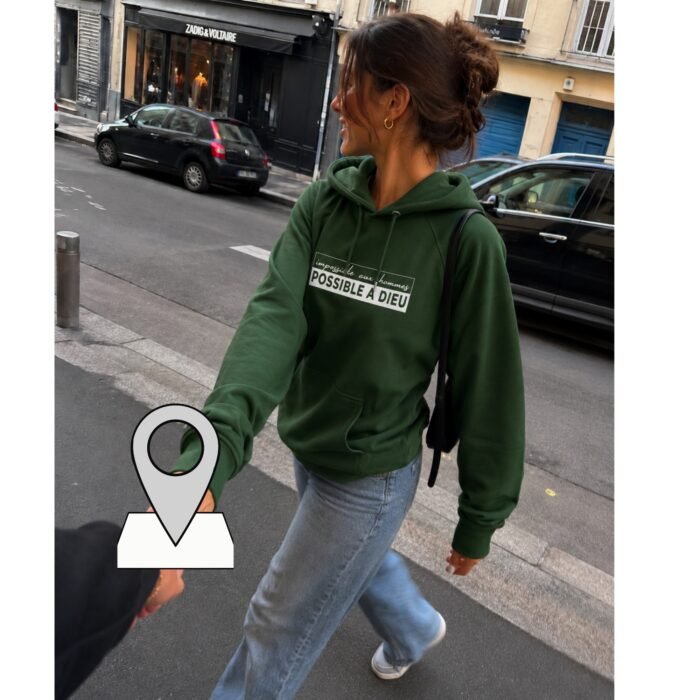 Sweat à capuche chrétien femme “Possible à Dieu” | Pull – Image 15