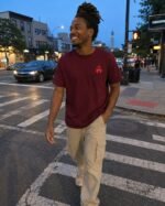 T-shirt brodé homme - Sacré-Cœur | Haut chrétien en coton – Image 5