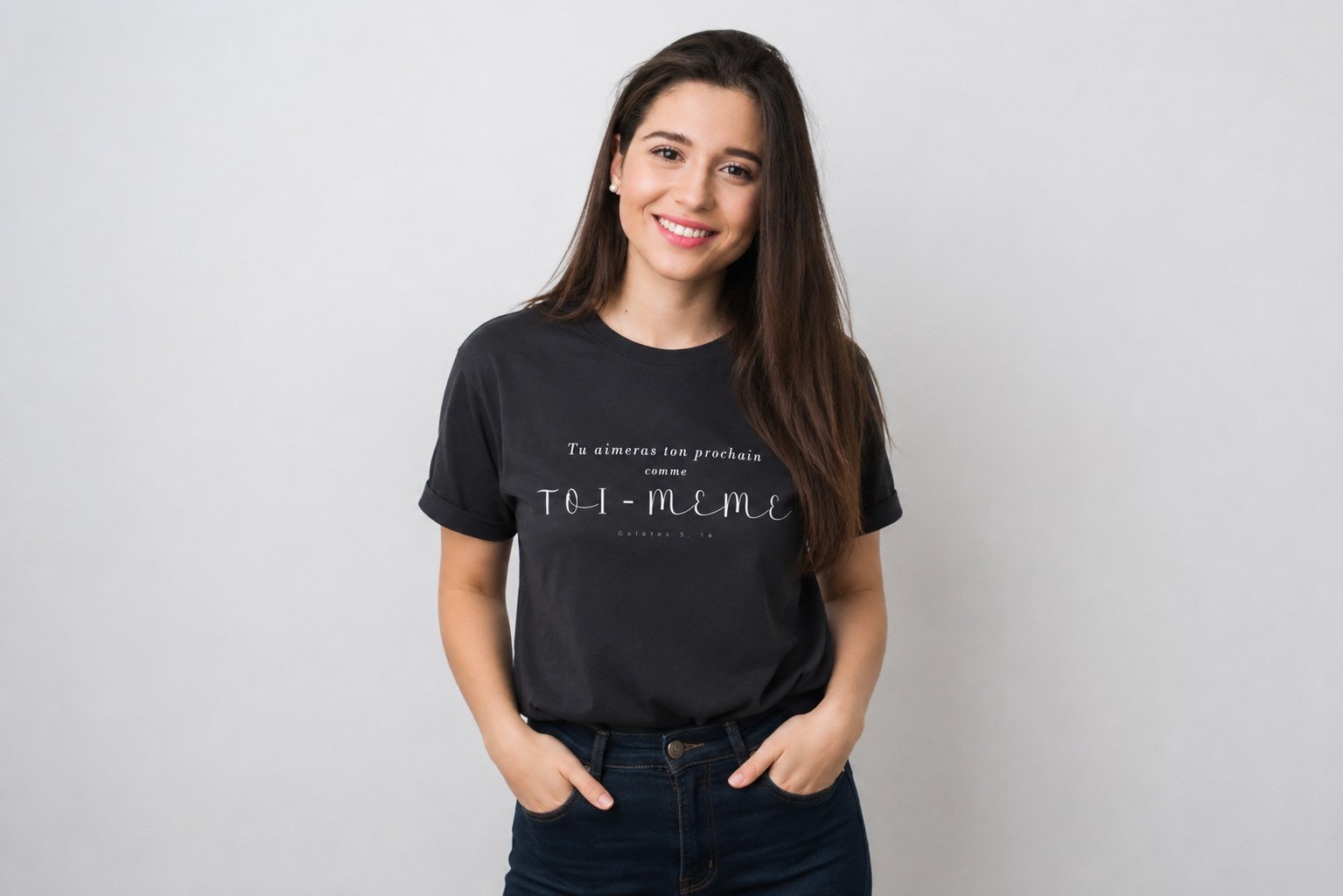 t-shirt-chretien-femme-tu-aimeras-ton prochain-comme-toi-meme-gris- T-shirt chrétien pour femme «Tu aimeras ton prochain comme toi-même» – Image 1