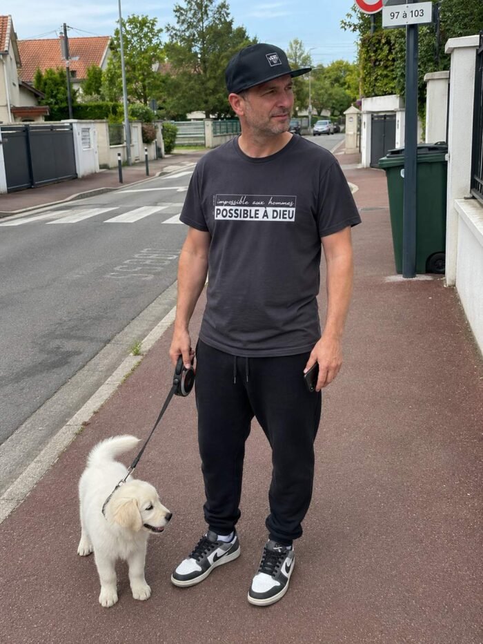 T-shirt chrétien homme “Possible à Dieu” | En couleurs – Image 5