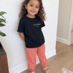 T-shirt chrétien fille “Je suis aimée” | noir