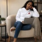 Sweat à capuche Brodé "Sacré-Cœur" | Hoodie chrétien pour femme