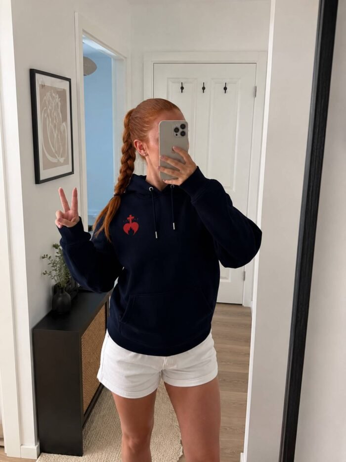 Sweat à capuche Brodé "Sacré-Cœur" | Hoodie chrétien pour femme – Image 9