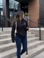Sweat à capuche Brodé "Sacré-Cœur" | Hoodie chrétien pour femme – Image 11