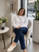 Sweat chrétien femme brodé “Alpha et Oméga” | blanc – Image 3