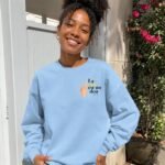 Sweat chrétien femme “La joie est un don” | Couleurs claires