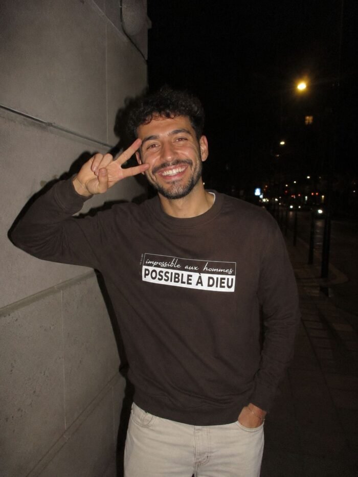 Sweat chrétien homme “Possible à Dieu” | Diverses couleurs – Image 10