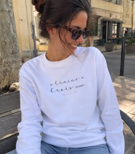 sweatshirt-chretien-blanc-ne-crains-pas-femme