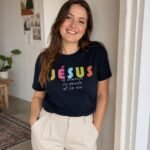 T-shirt chrétien femme “Jésus le chemin... ” | couleurs sombres