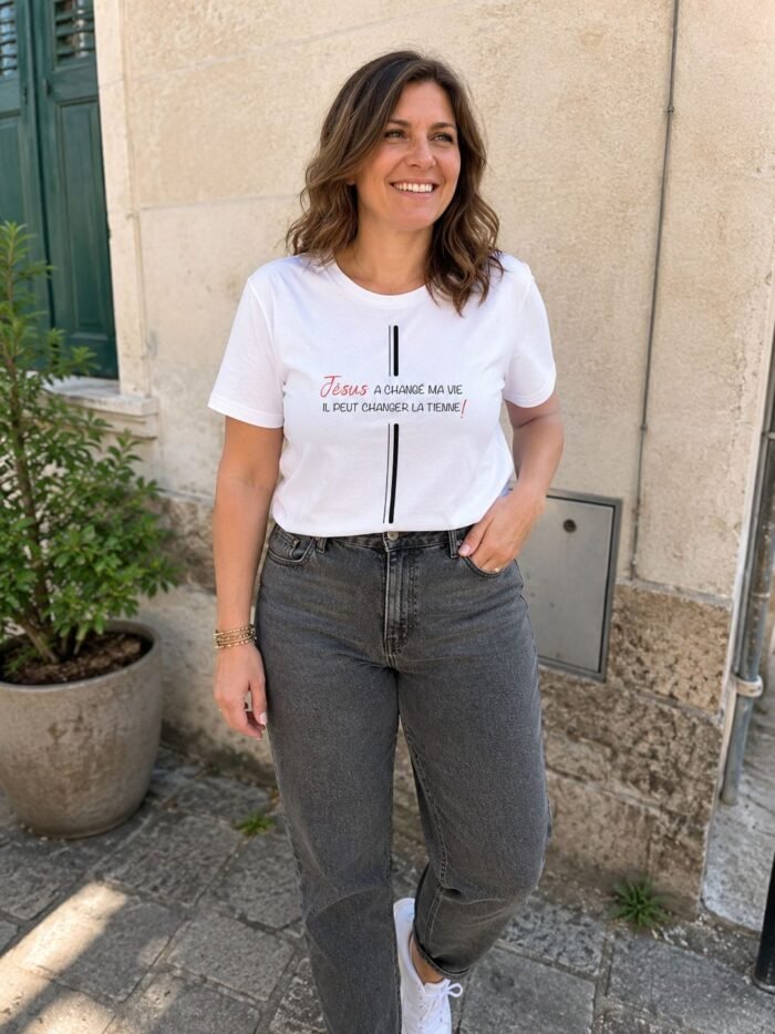 T-shirt chrétien femme “Jésus a changé ma vie” | Blanc – Image 2