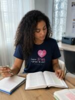 T-shirt chrétien femme “Laisse Jésus rythmer ta vie” – Image 4