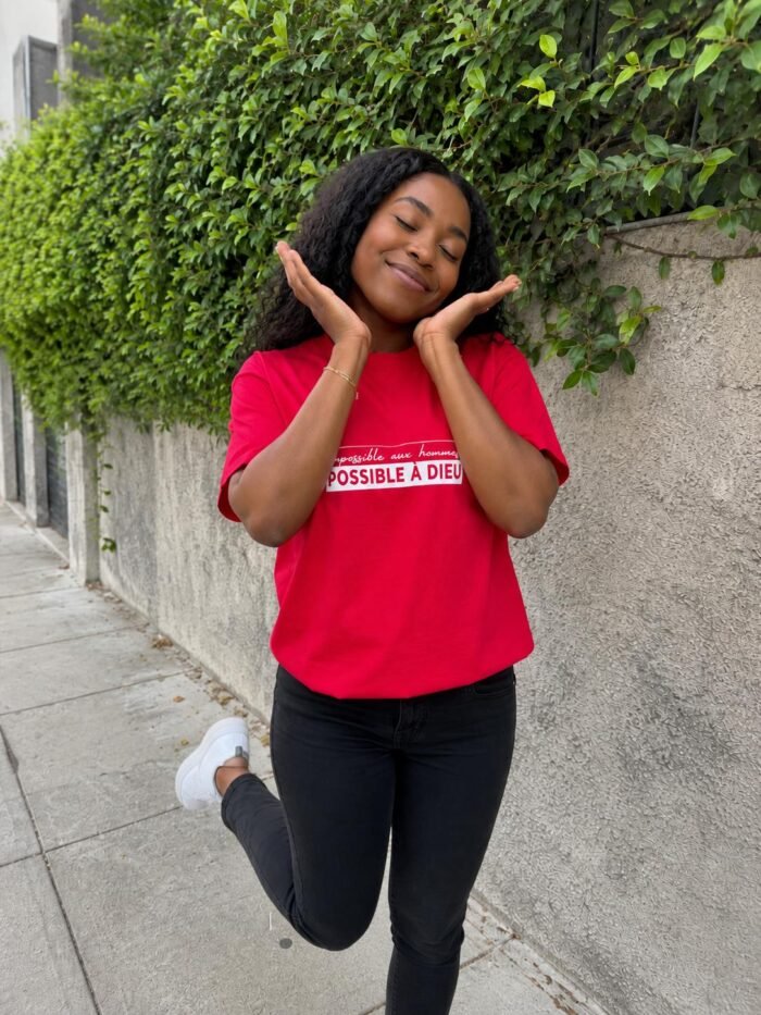 T-shirt chrétien femme “Possible à Dieu” | Diverses couleurs