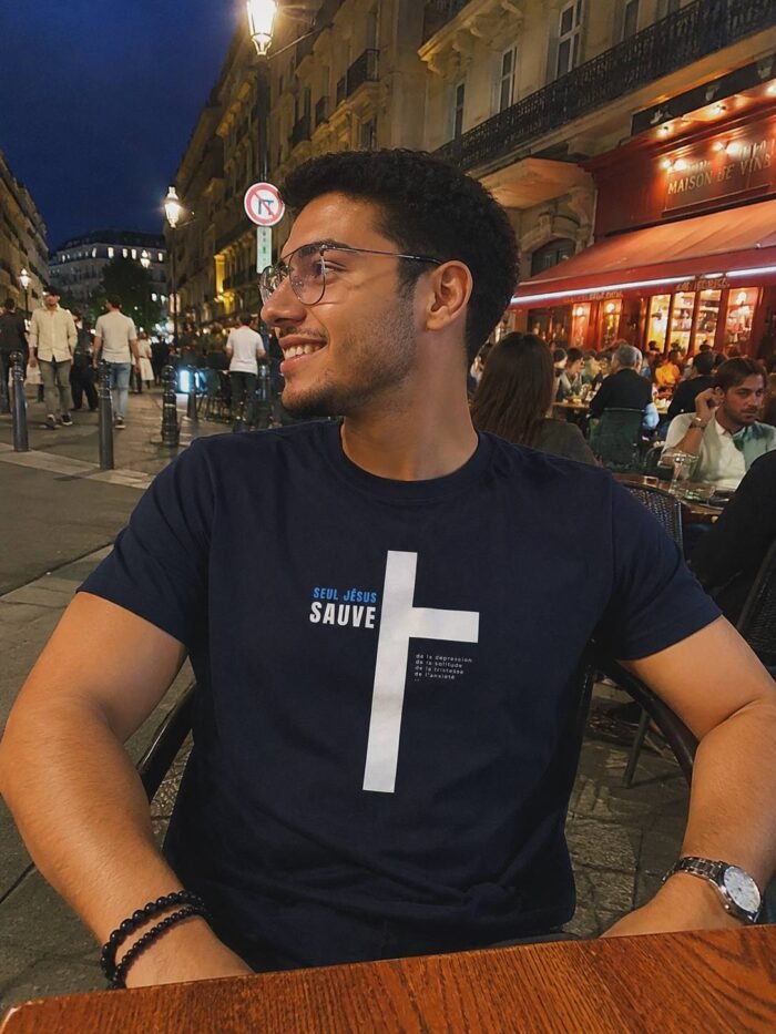 T-shirt chrétien homme “Jésus sauve” | En couleurs – Image 15
