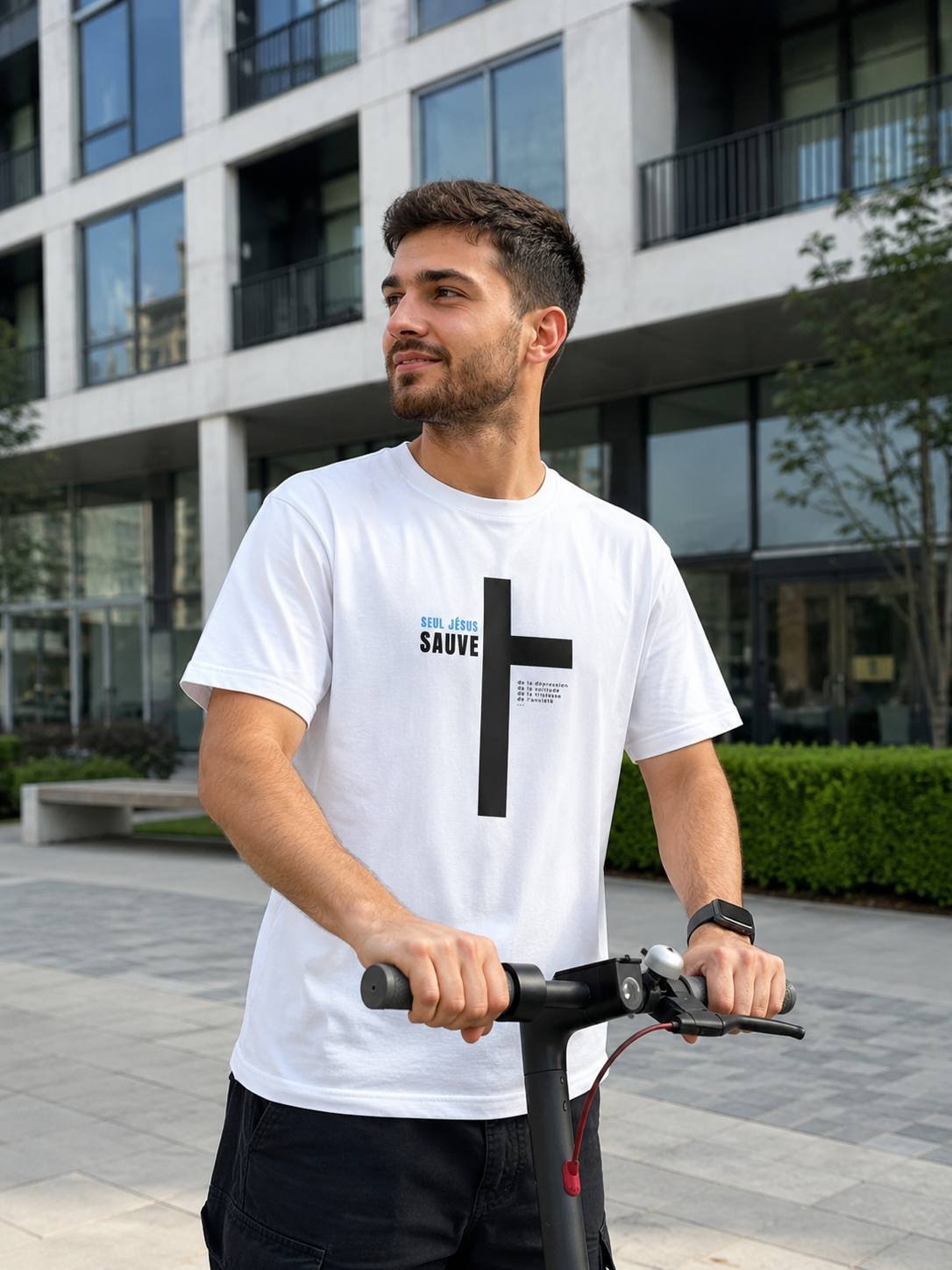 t-shirt-jesus-sauve-homme-blanc T-shirt chrétien homme «Jésus sauve» | blanc – Image 1