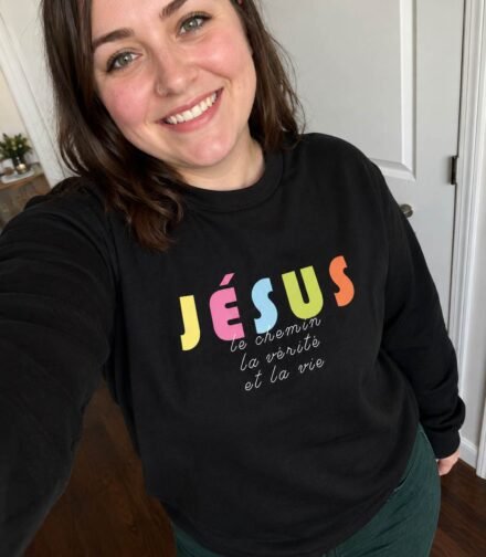 sweatshirt-chretien-femme-jesus-chemin-verite-vie